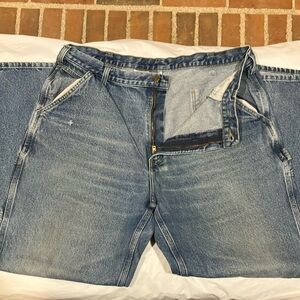 EUC 40 x 32 Carhartt medium wash carpenter jeans